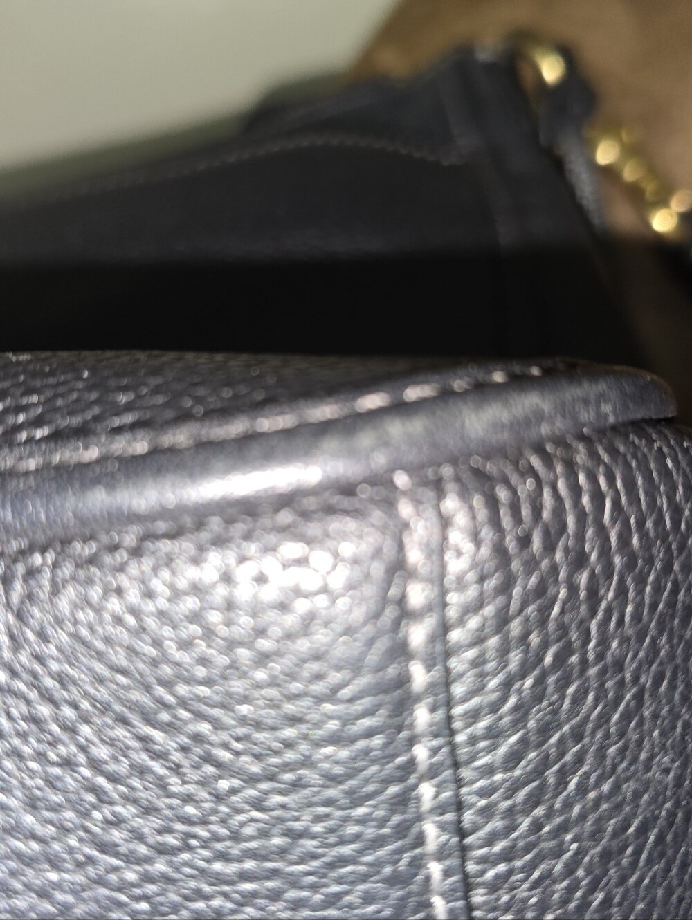 Classic Chaise Black Leather Crossbody Bag - Picture 7 of 9